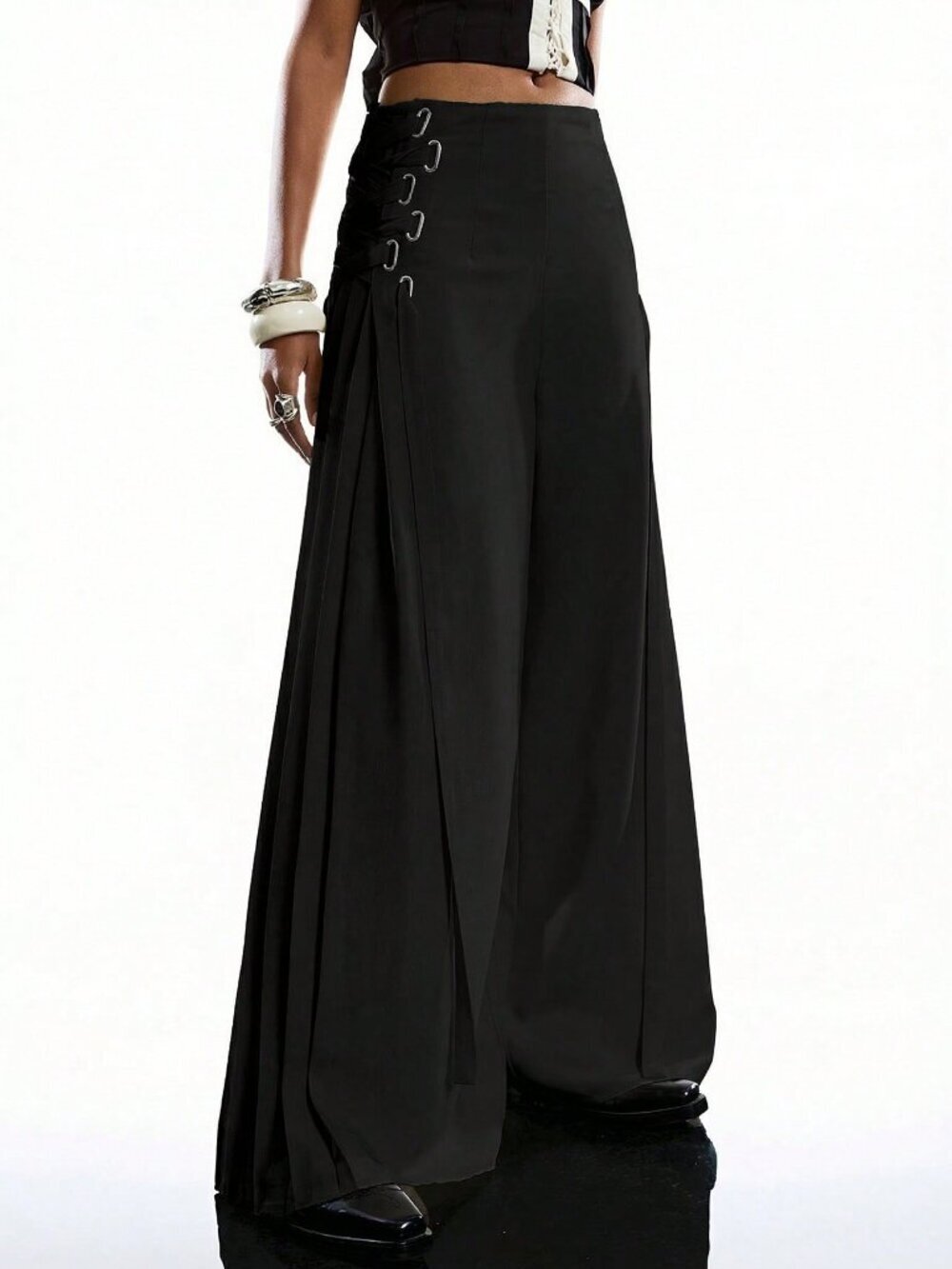 Black Women's Minimalist Casual lace up detailed pleated wide legged pants - Picture 1 of 7